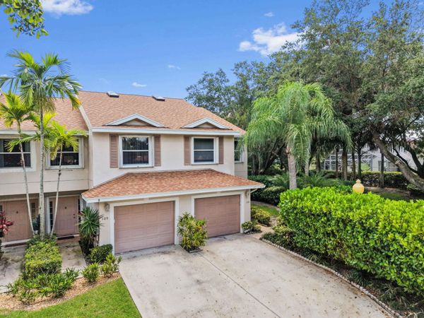 110 CROSSWINDS Drive, Greenacres, FL 33413