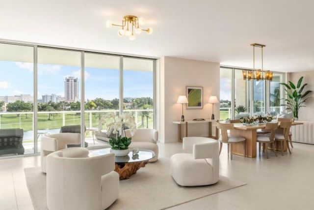 220 SE Mizner Boulevard, Unit 424, Boca Raton, FL 33432 Photo