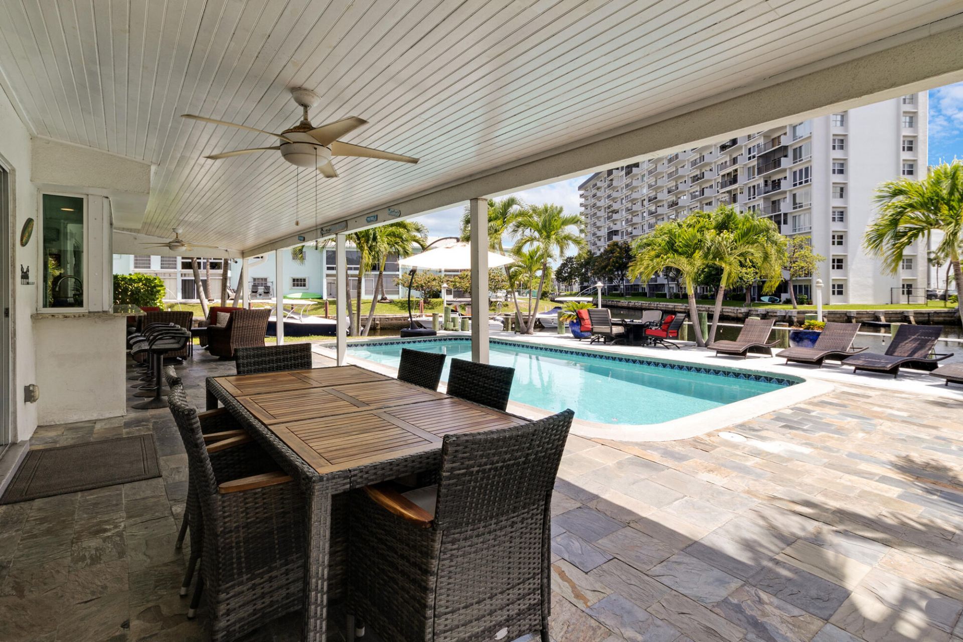 981 SE 10th Court, Pompano Beach, FL 33060 Photo