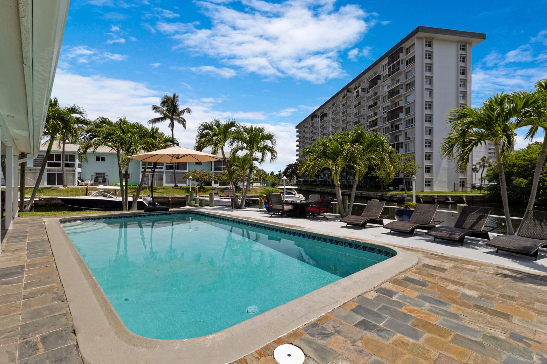 981 SE 10th Court, Pompano Beach, FL 33060 Photo