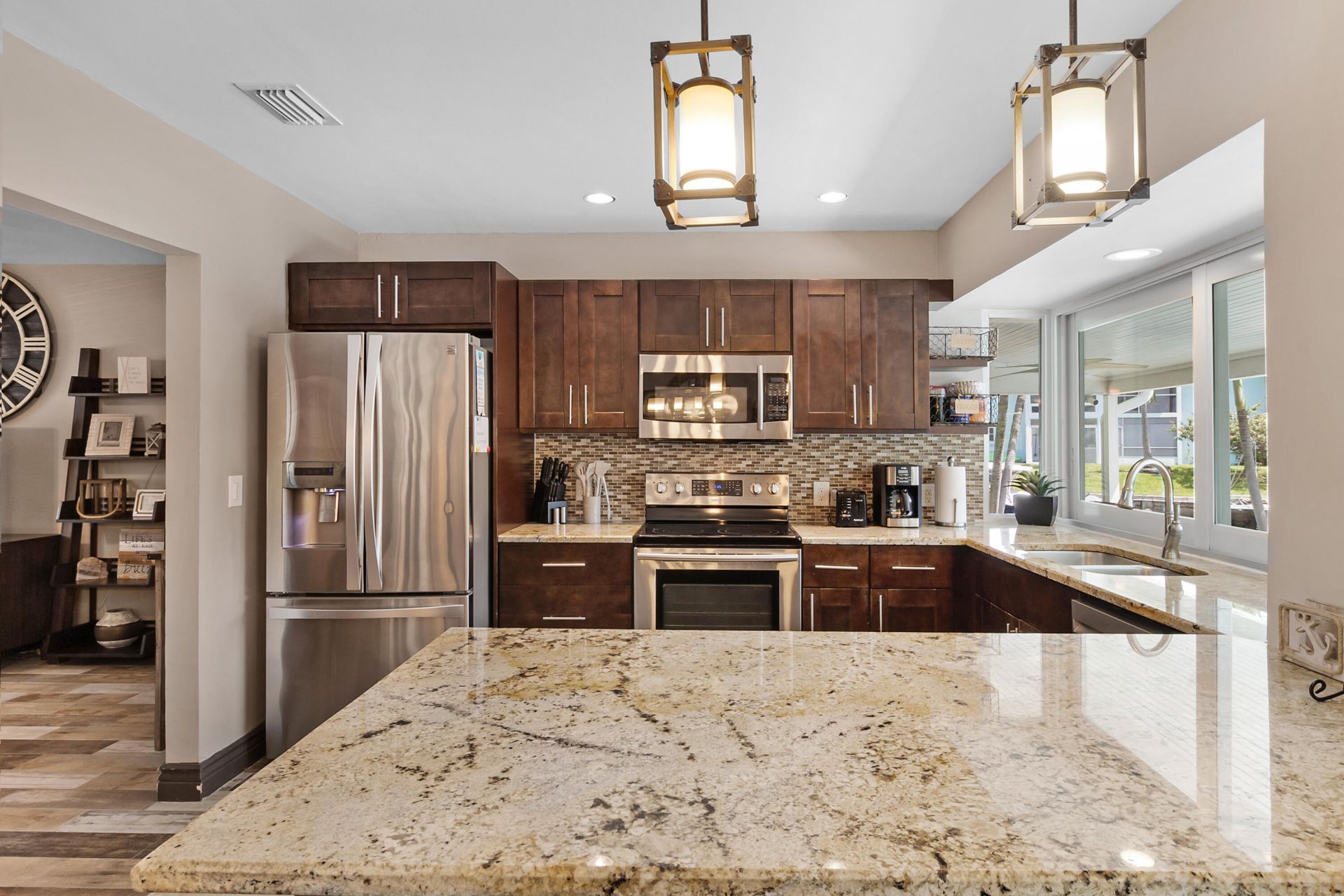 981 SE 10th Court, Pompano Beach, FL 33060 Photo