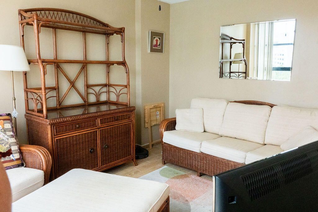 200 Leslie Drive, Unit 819, Hallandale Beach, FL 33009 Photo