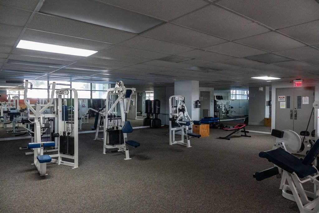 200 Leslie Drive, Unit 819, Hallandale Beach, FL 33009 Photo