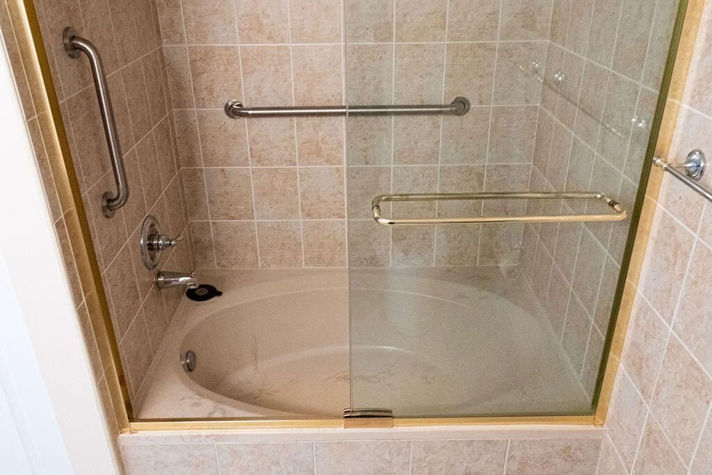 200 Leslie Drive, Unit 819, Hallandale Beach, FL 33009 Photo