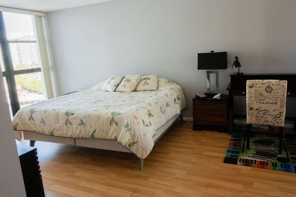 200 Leslie Drive, Unit 819, Hallandale Beach, FL 33009 Photo