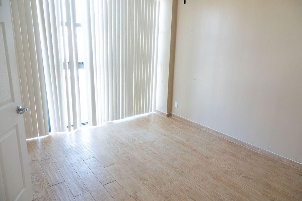 200 Leslie Drive, Unit 819, Hallandale Beach, FL 33009 Photo