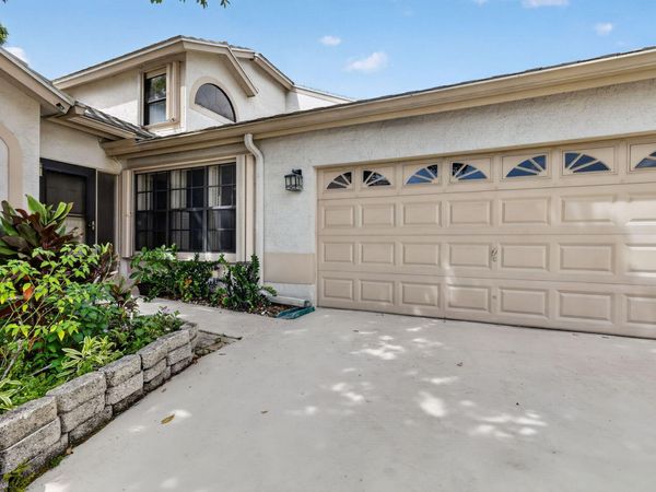 10940 Stafford Circle S, Boynton Beach, FL 33436