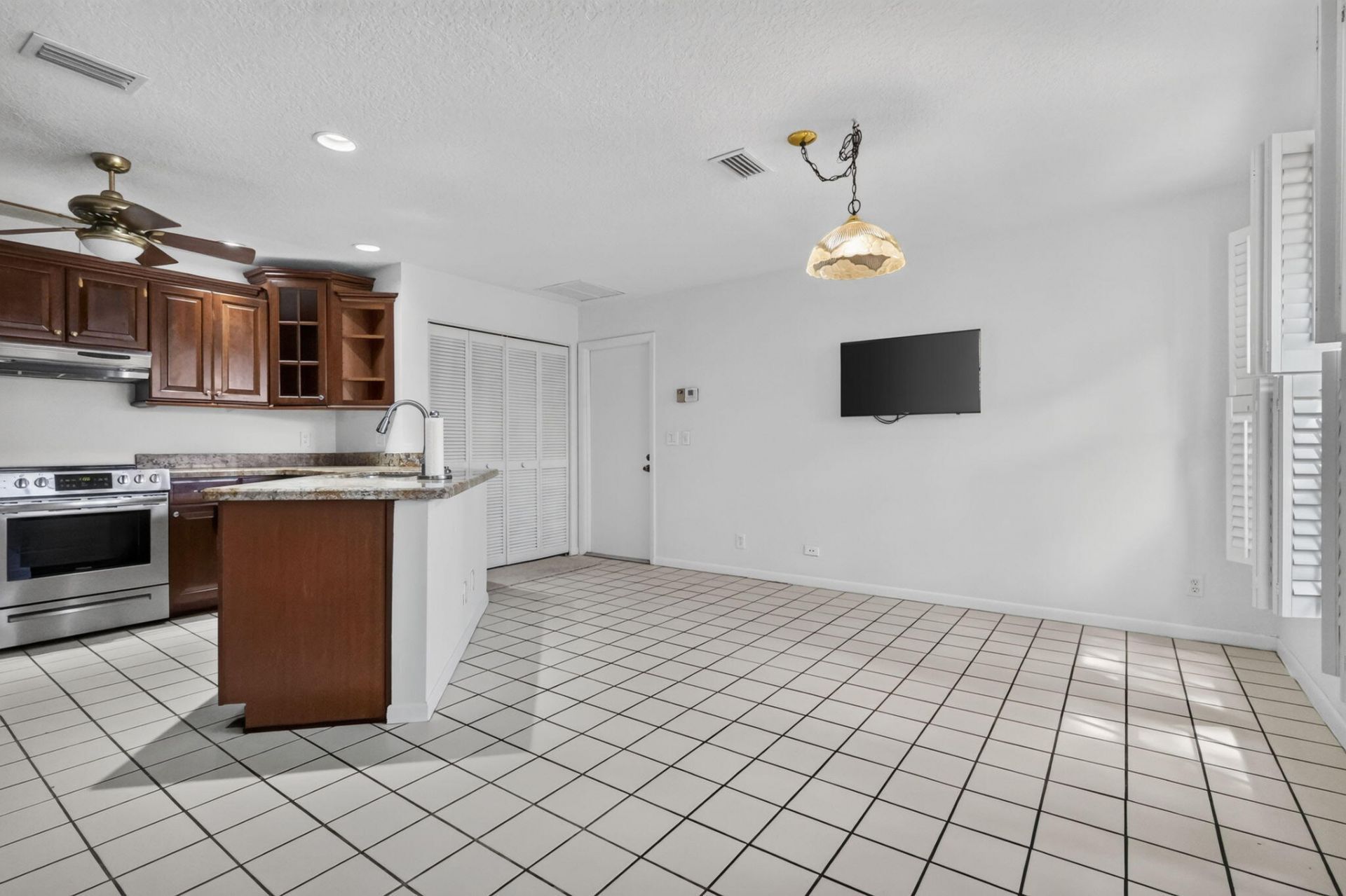 10940 Stafford Circle S, Boynton Beach, FL 33436 Photo