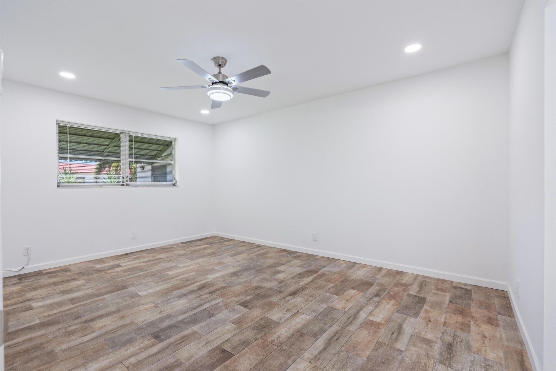 899 SE 2nd Avenue, Unit 203, Deerfield Beach, FL 33441 Photo