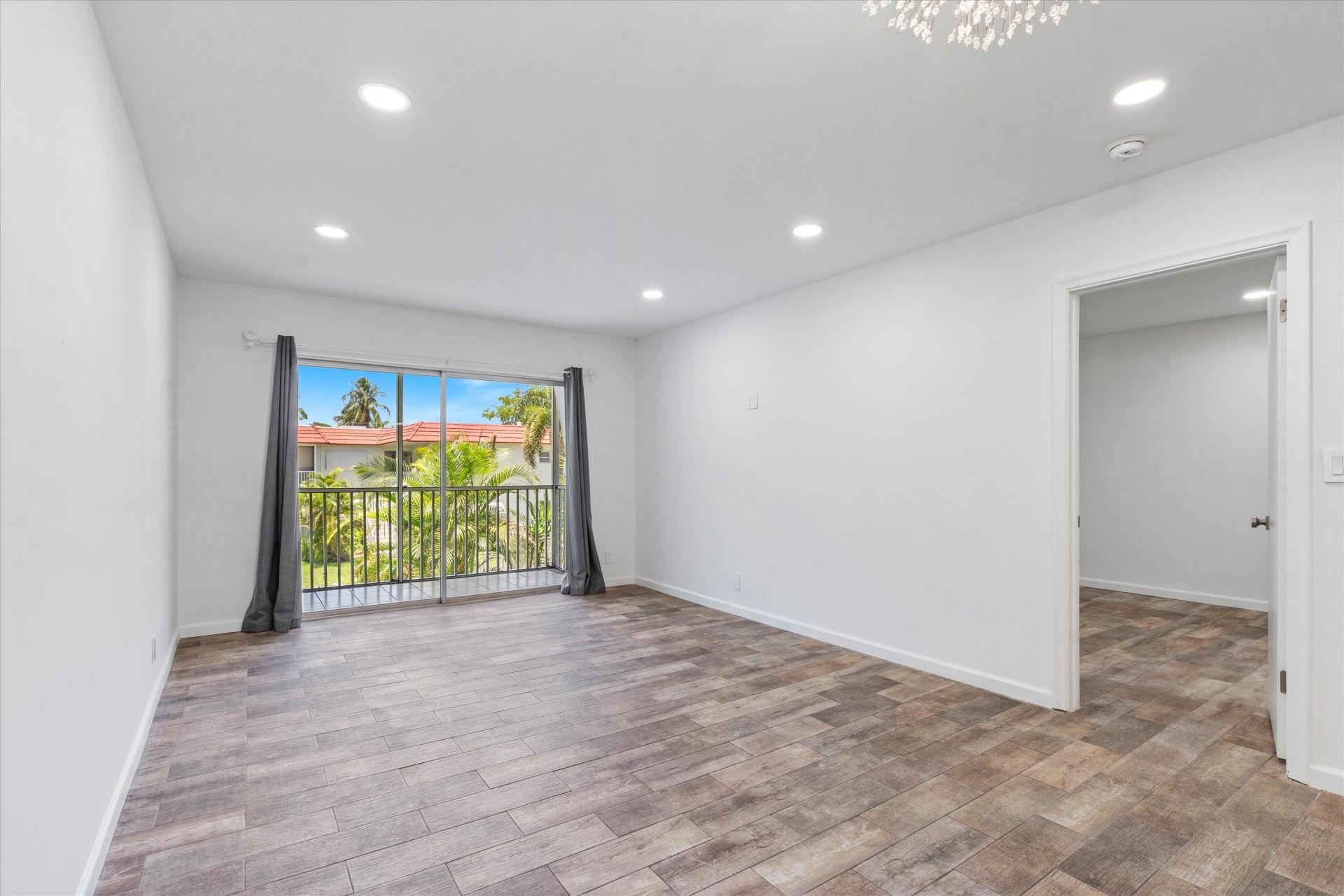 899 SE 2nd Avenue, Unit 203, Deerfield Beach, FL 33441 Photo