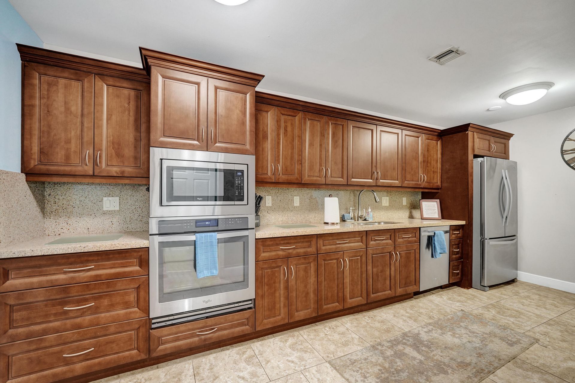1930 NE 2nd Avenue, Unit 216L, Wilton Manors, FL 33305 Photo