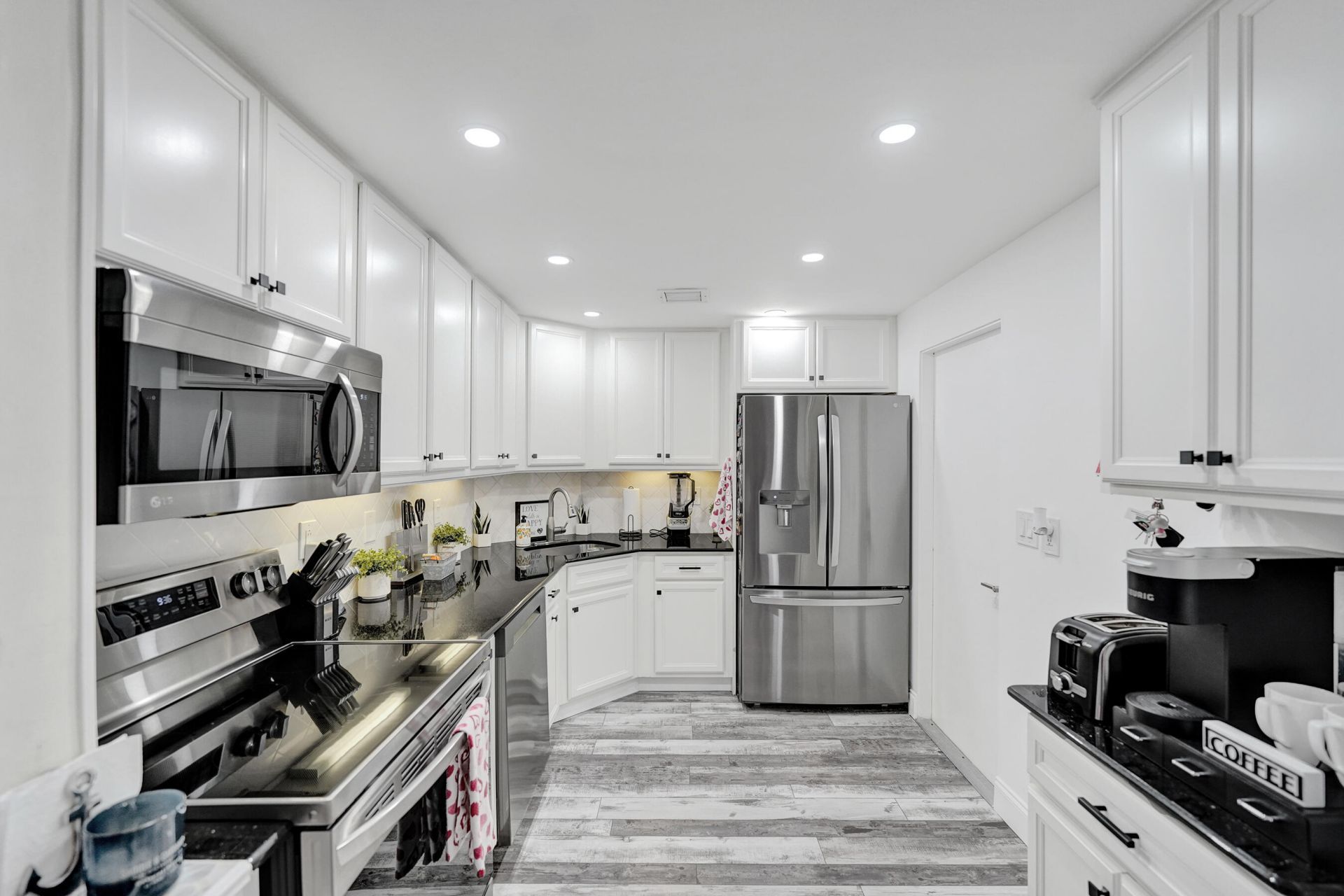 1930 NE 2nd Avenue, Unit 216L, Wilton Manors, FL 33305 Photo