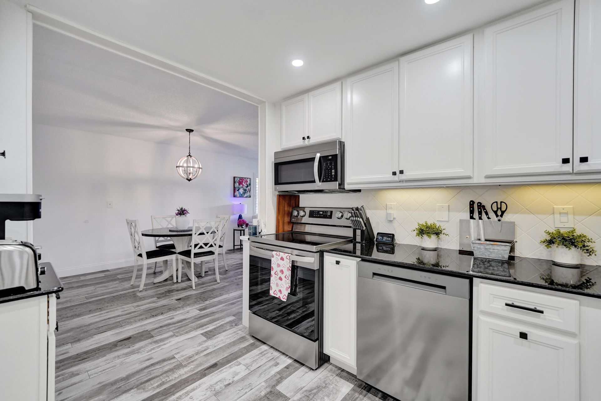 1930 NE 2nd Avenue, Unit 216L, Wilton Manors, FL 33305 Photo
