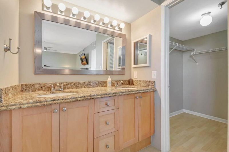 950 Lavers Circle, Unit F309, Delray Beach, FL 33444 Photo