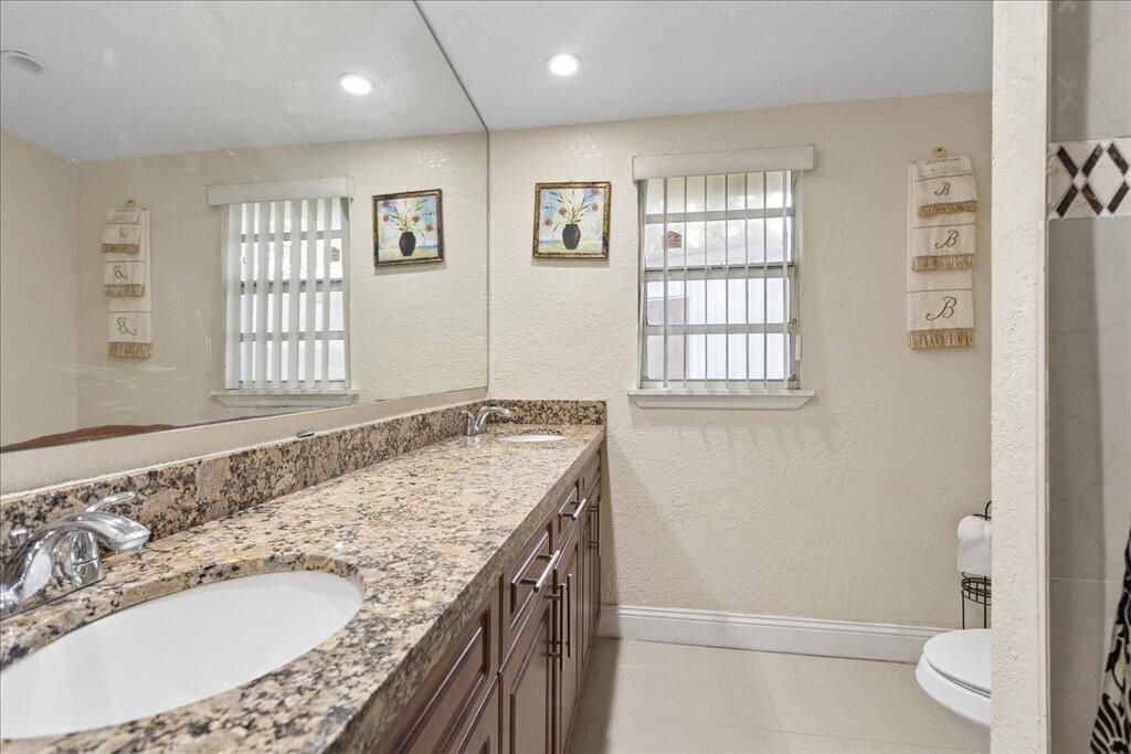 1313 NW 13th Court, Fort Lauderdale, FL 33311 Photo