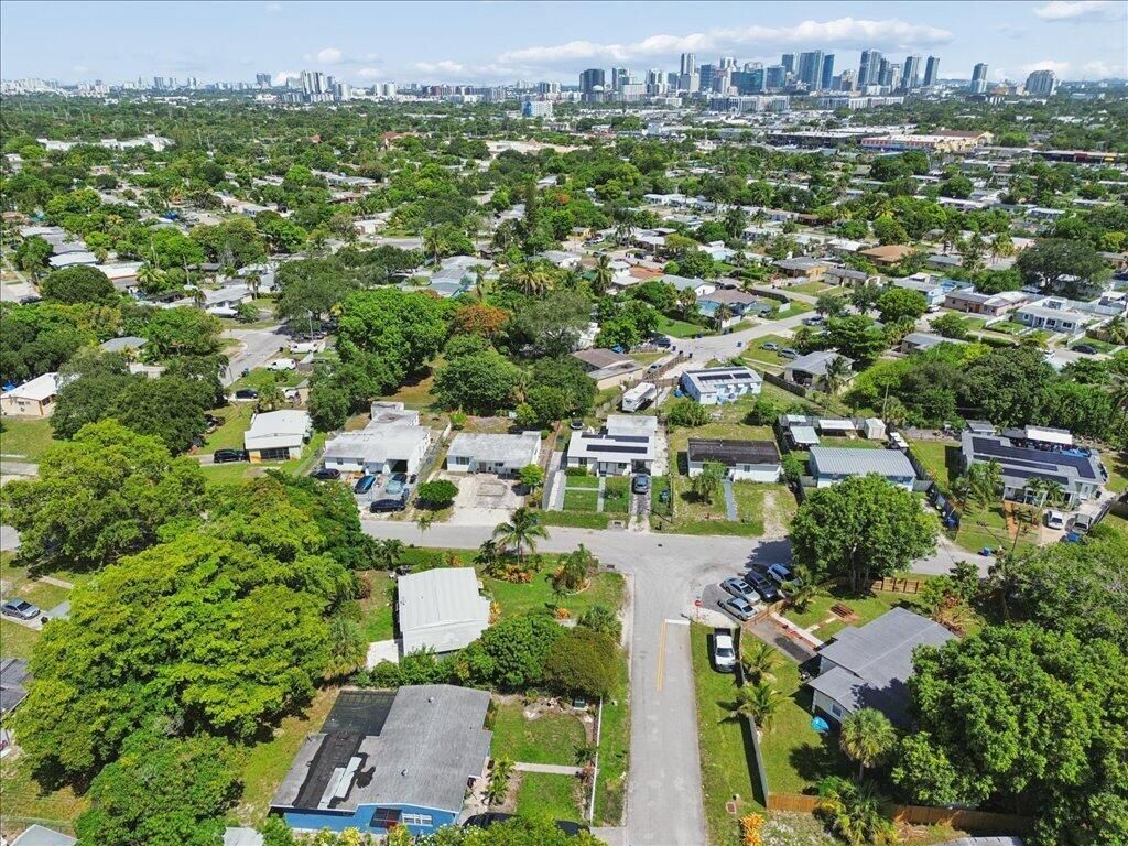 1313 NW 13th Court, Fort Lauderdale, FL 33311 Photo