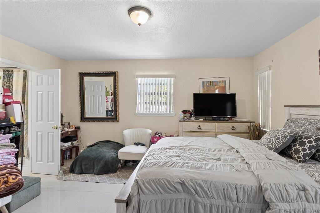 1313 NW 13th Court, Fort Lauderdale, FL 33311 Photo