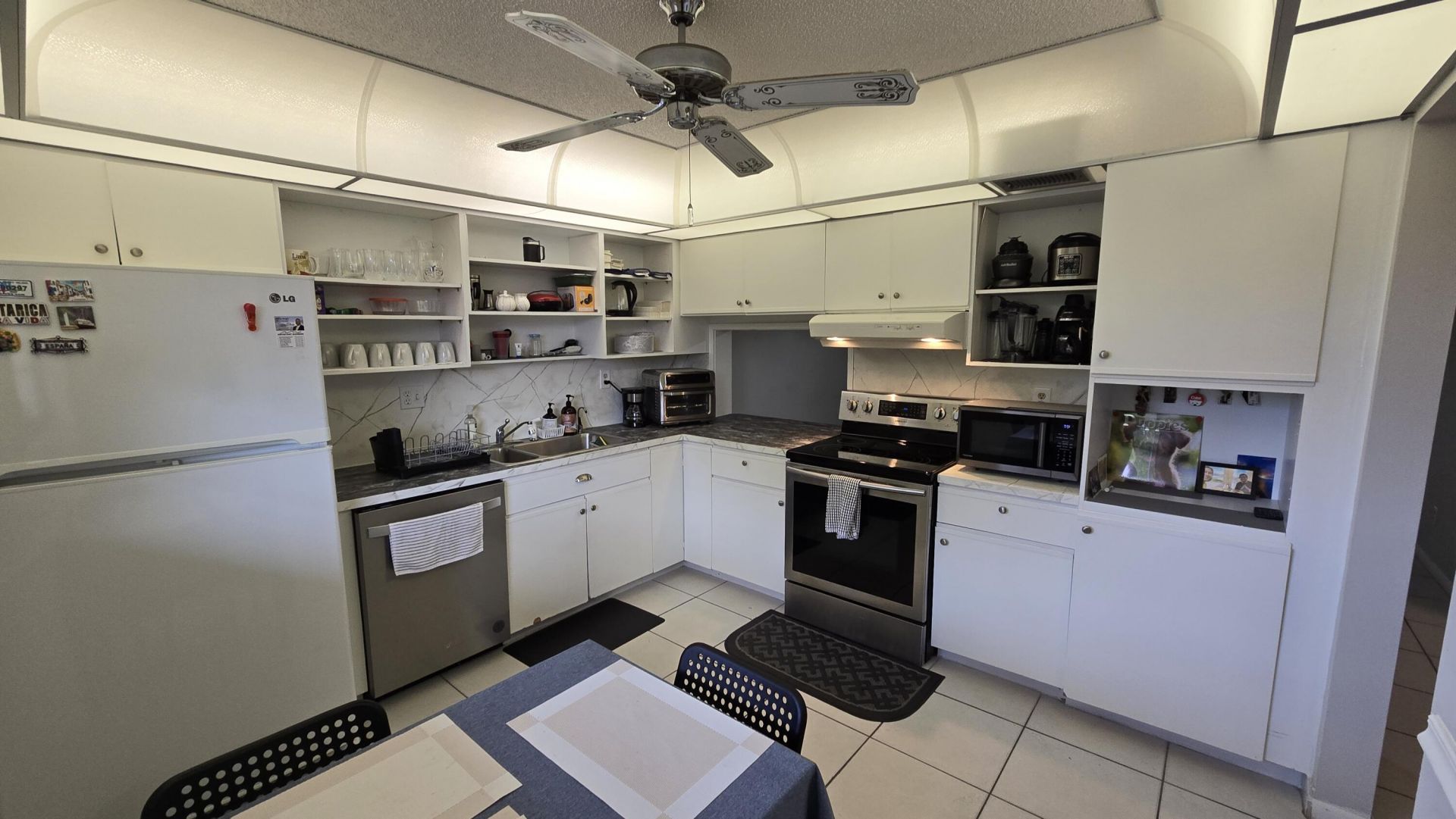 4965 E Sabal Palm Boulevard, Unit 403, Tamarac, FL 33319 Photo