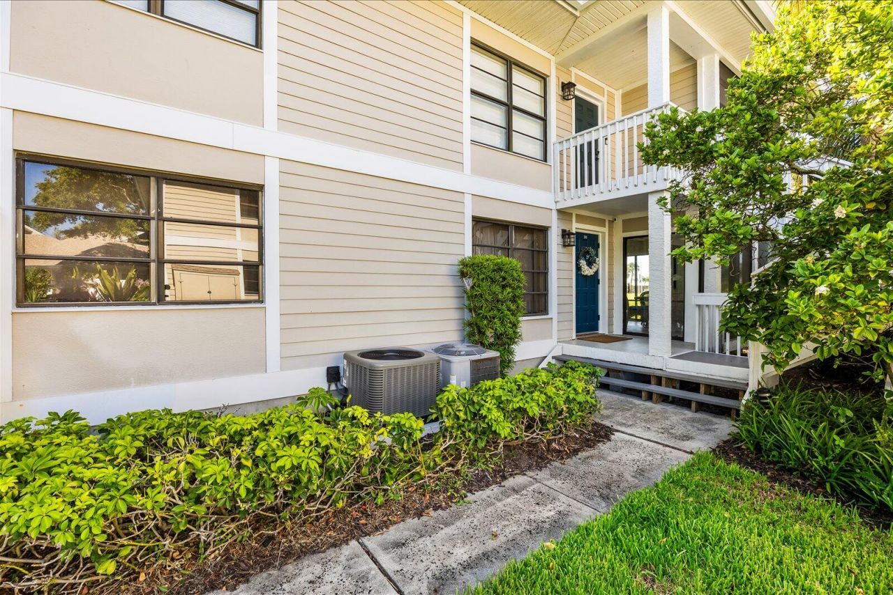 333 NE Golfview Circle, Hutchinson Island, FL 34996 Photo