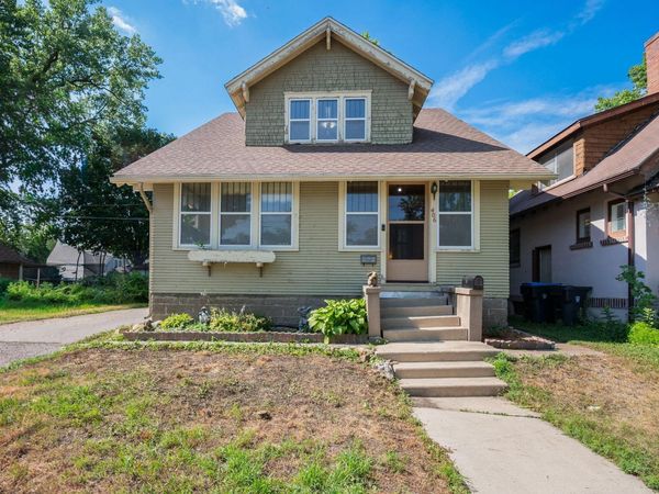 406 W Lewis Street , Mankato, MN 56001