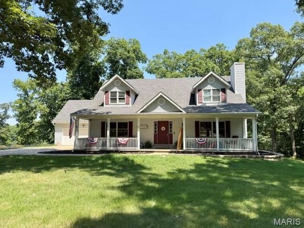 10 Isaac Drive , Warrenton, MO 63383