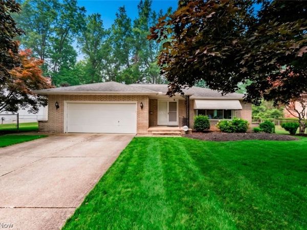 616 Sturbridge Drive, Highland Heights, OH 44143