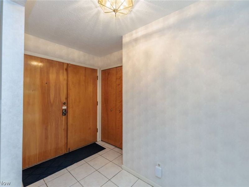 616 Sturbridge Drive, Highland Heights, OH 44143 Photo 4