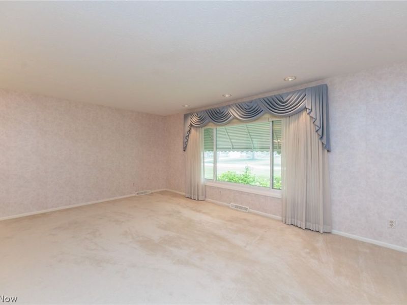 616 Sturbridge Drive, Highland Heights, OH 44143 Photo 6