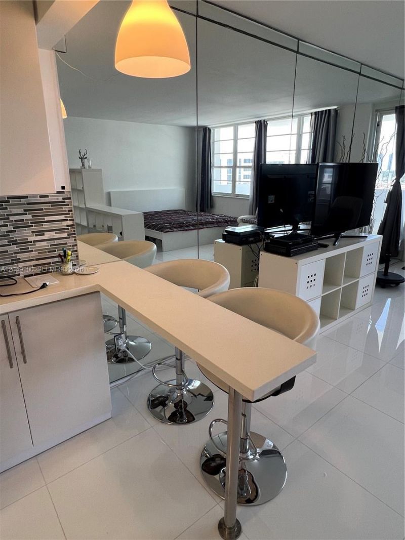 100 Lincoln Rd , Unit 909, Miami Beach, FL 33139 Photo