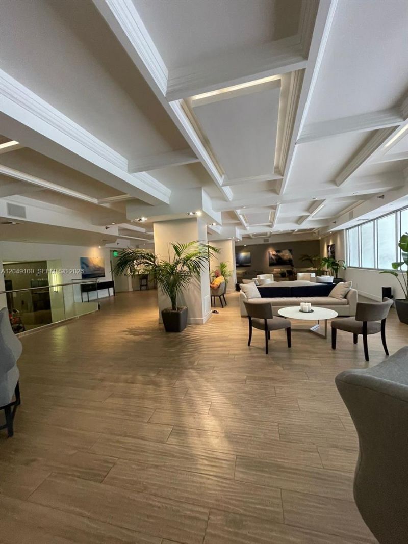 100 Lincoln Rd , Unit 909, Miami Beach, FL 33139 Photo