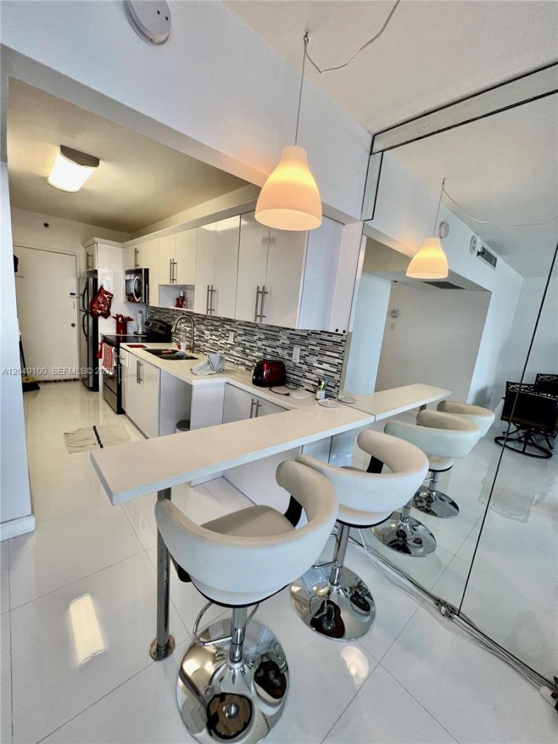 100 Lincoln Rd , Unit 909, Miami Beach, FL 33139 Photo