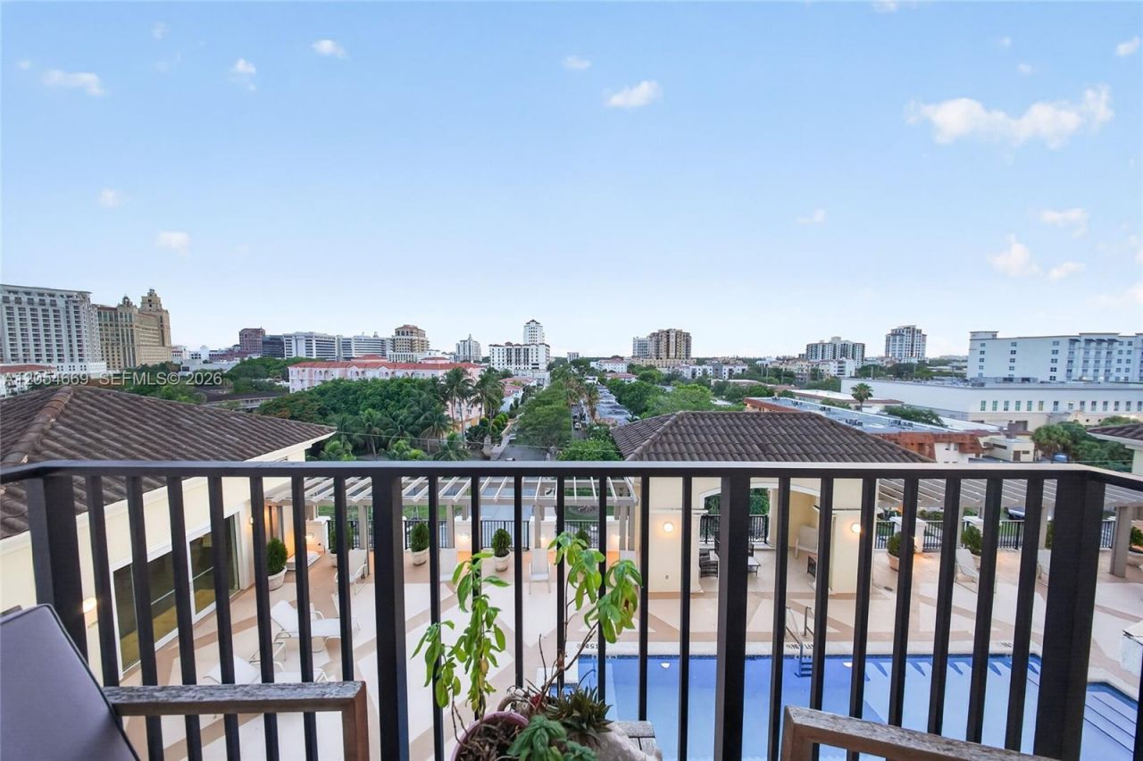 1627 SW 37th Ave , Unit 401, Miami, FL 33145 Photo
