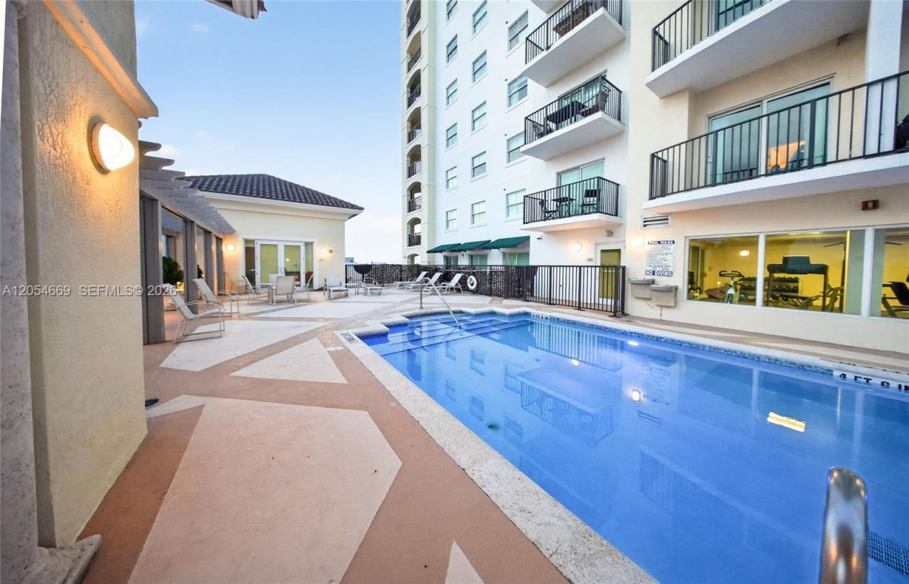 1627 SW 37th Ave , Unit 401, Miami, FL 33145 Photo