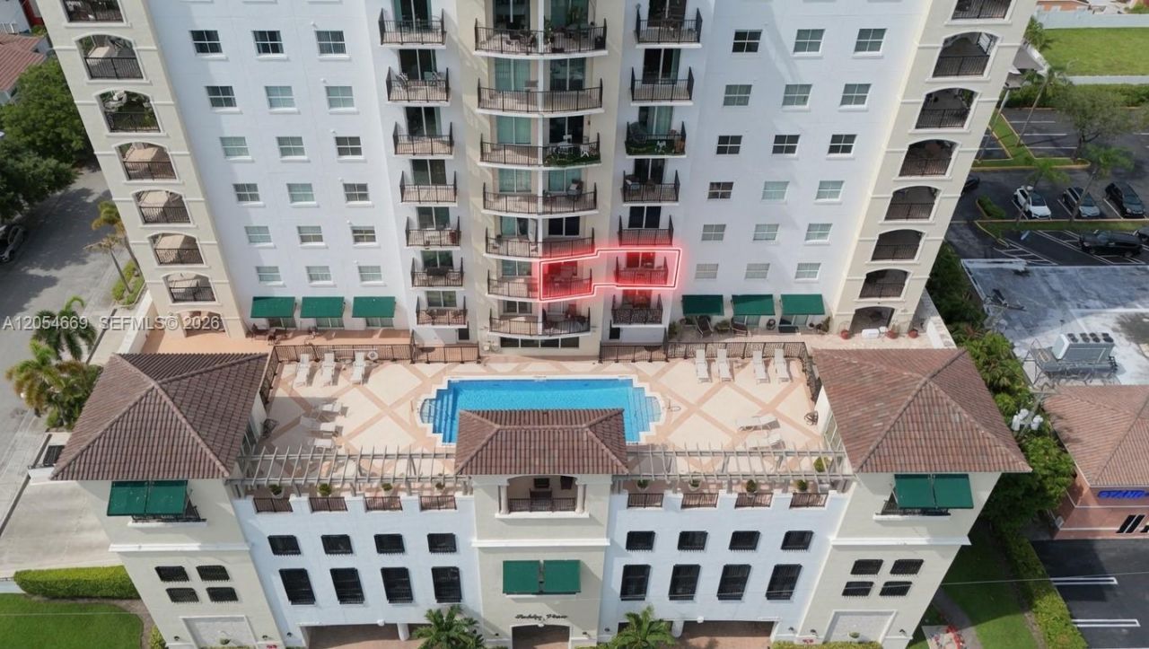 1627 SW 37th Ave , Unit 401, Miami, FL 33145 Photo