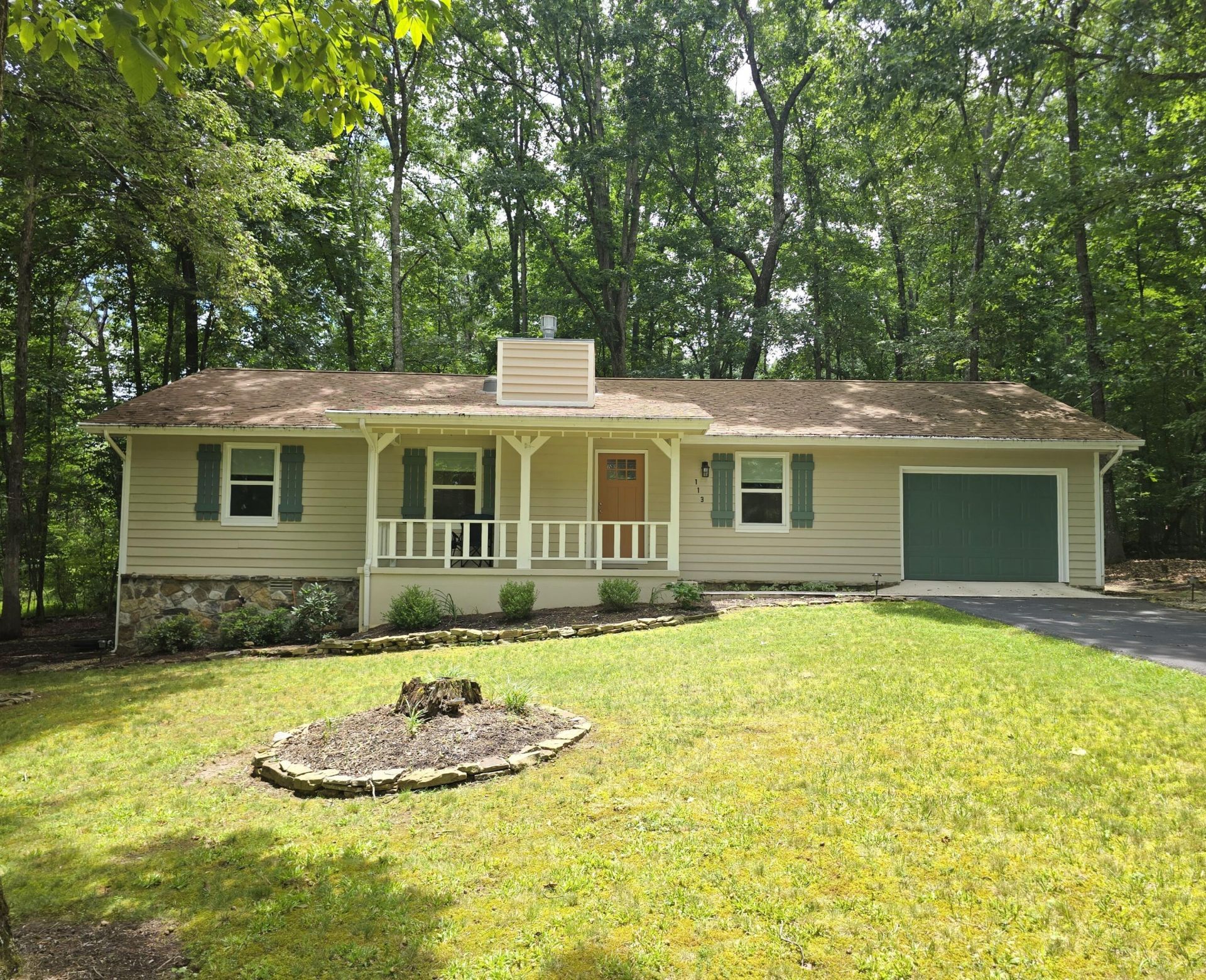 113 Anglewood Drive, Crossville, TN 38558 Main Photo