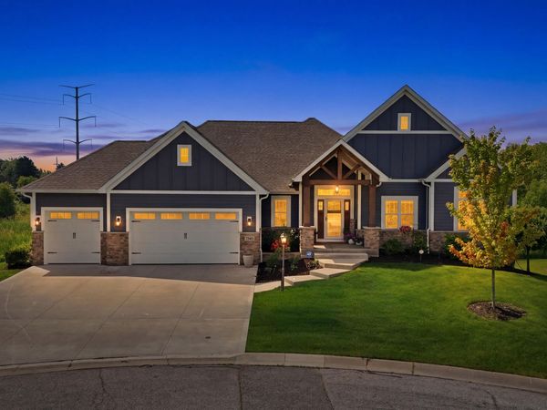 7917 Creek View Ln, Mount Pleasant, WI 53406
