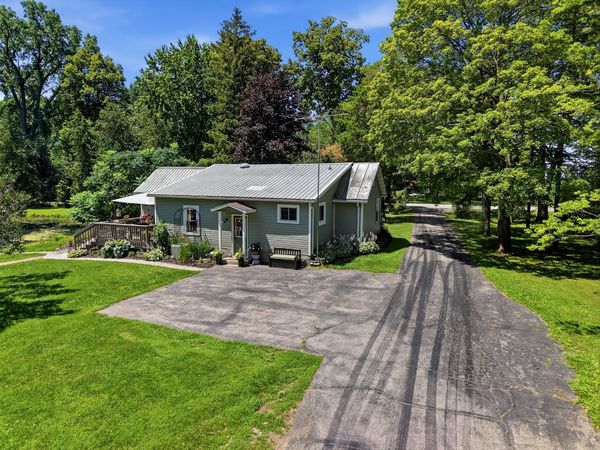 N4694 Lakeshore Dr, Stockbridge, WI 53014