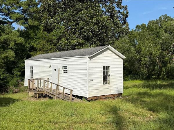 2040 CREPE MYRTLE Street, Pineville, LA 71360