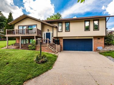 5 Cedarwood Drive, Morgantown, WV 26505