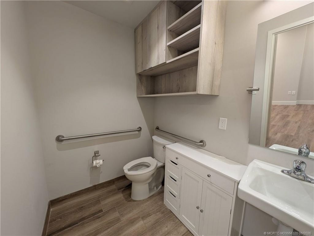 41 SW Seminole Street, Unit 102, Stuart, FL 34994 Photo