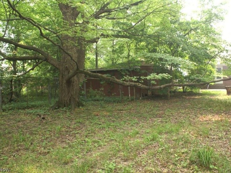 24140 Gessner Road, North Olmsted, OH 44070 Photo 7