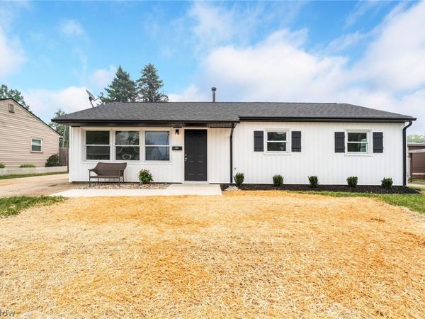 2402 NE Morris Avenue , Canton, OH 44705