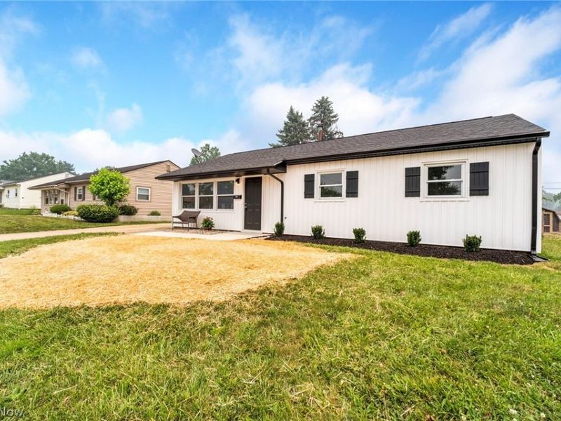 2402 NE Morris Avenue, Canton, OH 44705 Photo 5