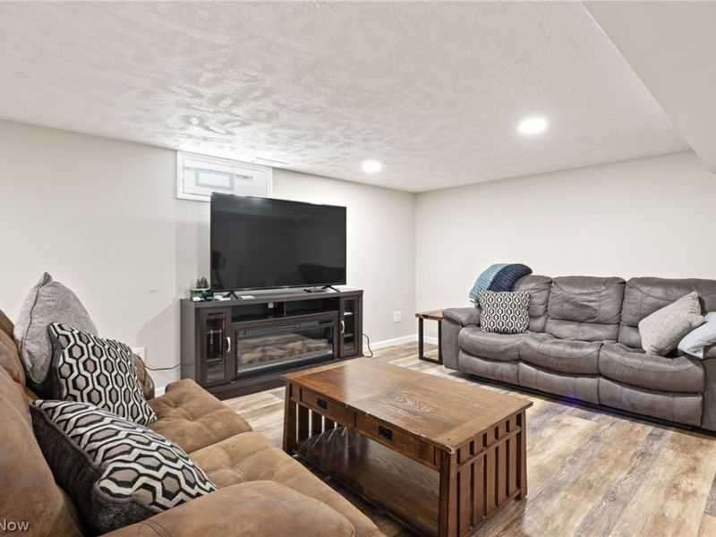 24880 Stephen Avenue, Euclid, OH 44123 Photo 20