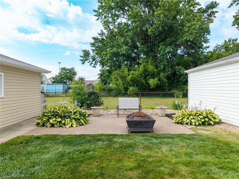 24880 Stephen Avenue, Euclid, OH 44123 Photo 3