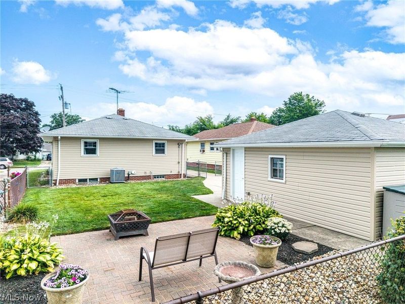 24880 Stephen Avenue, Euclid, OH 44123 Photo 4