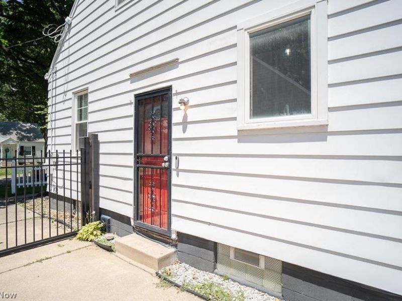 1853 Evergreen Avenue, Akron, OH 44301 Photo 27
