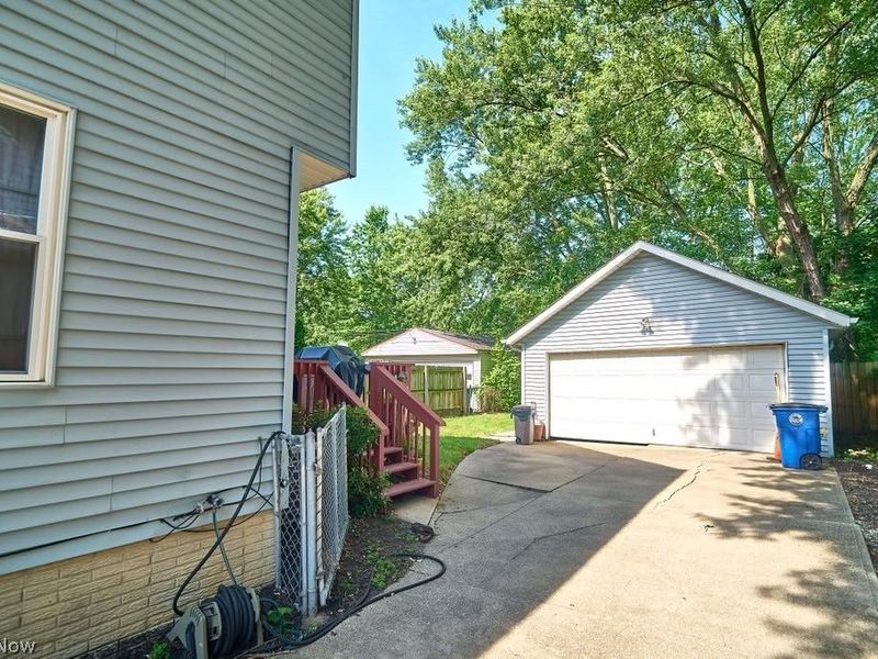3648 E 135th Street, Cleveland, OH 44120 Photo 23