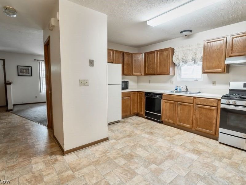 3648 E 135th Street, Cleveland, OH 44120 Photo 7