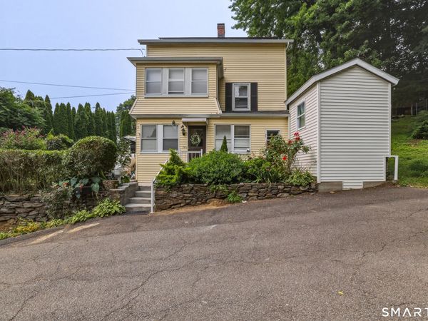 26 Washington , Derby, CT 06418